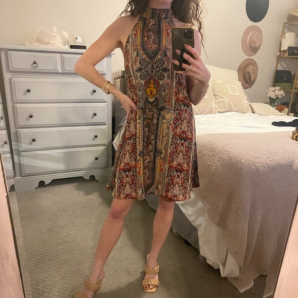 HALTER SHIFT DRESS - Picture 4 of 5